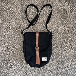 Herschel crossbody bag